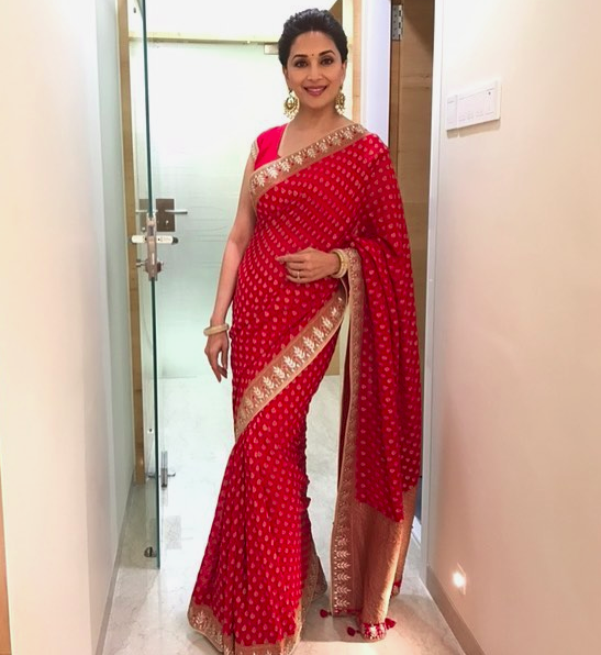 Madhuri Dixit Recreated Her Iconic Look From 'Hum Aapke Hain Koun' In A  Purple Saree, Netizens