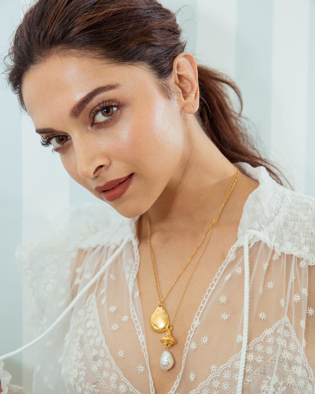 Deepika padukone deals pearl necklace