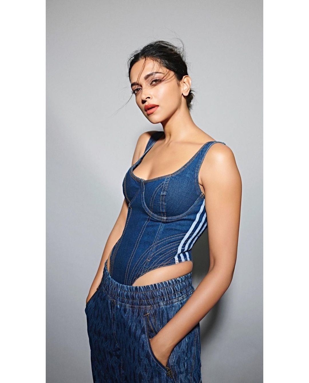 Deepika Padukone looks stunning a blue crochet sweater as she gets