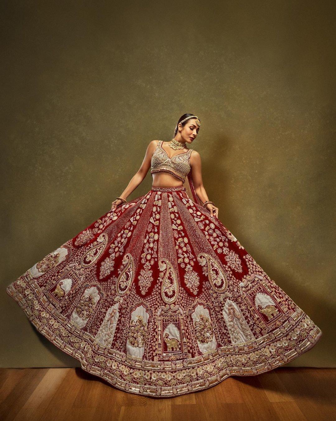 Georgette Semi-Stitched Heavy Embroidered Bridal Lehenga Choli, Size: Free  Size at Rs 800 in Surat