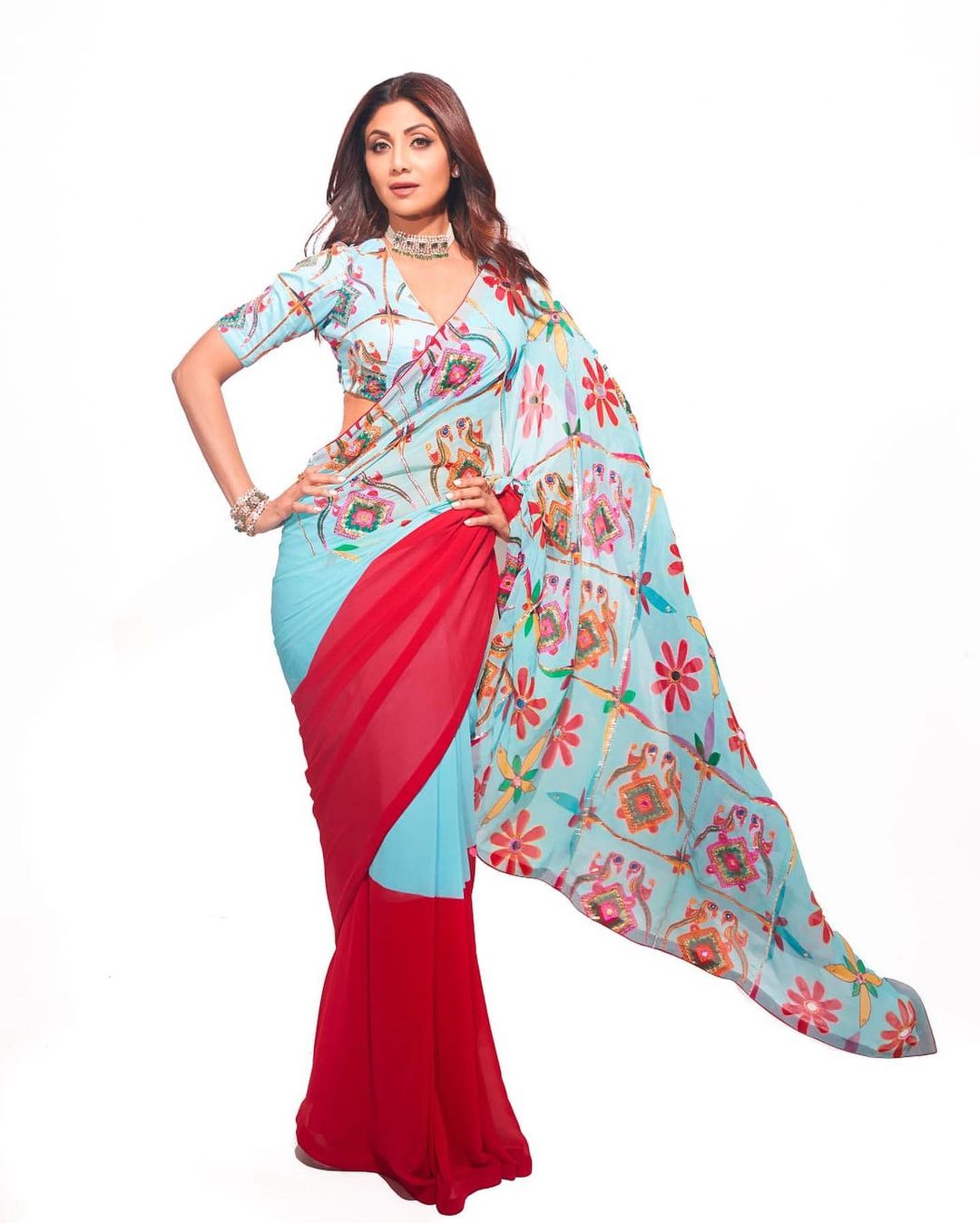 Shilpa Shetty in Monisha Jaising Saree for Super Dancer | Zeenat