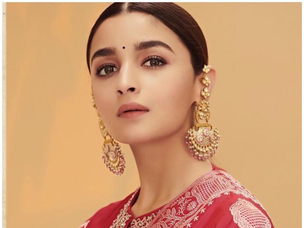 Wedding-ready earrings feat Alia Bhatt