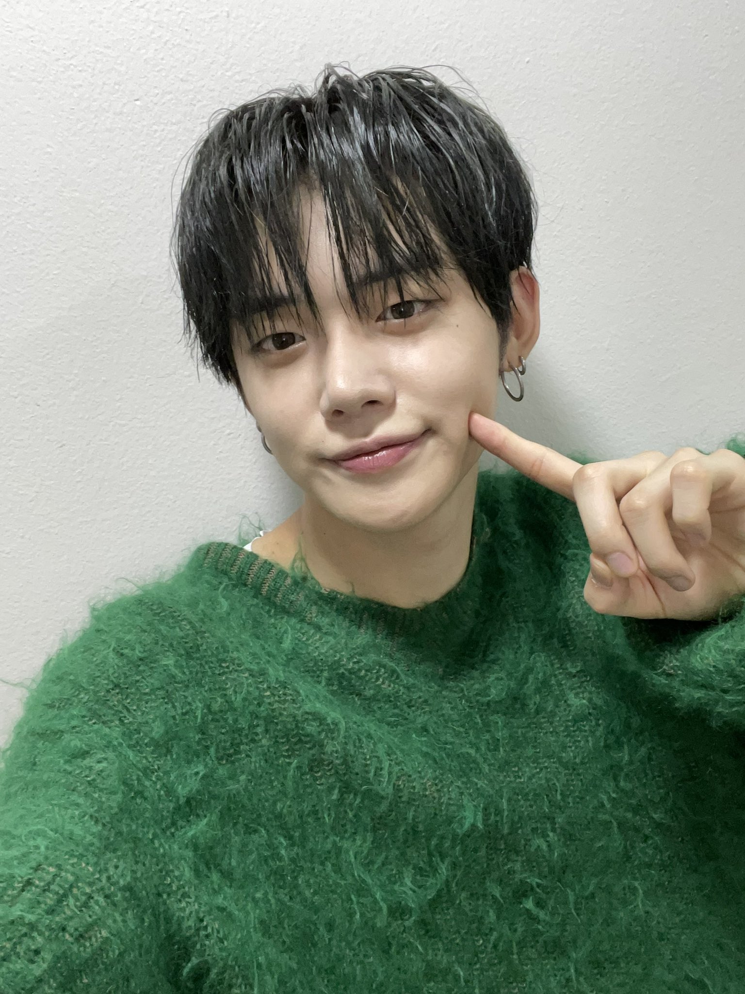 PHOTOS: 6 times TOMORROW X TOGETHER’s Yeonjun looked handsome in various selfies | PINKVILLA