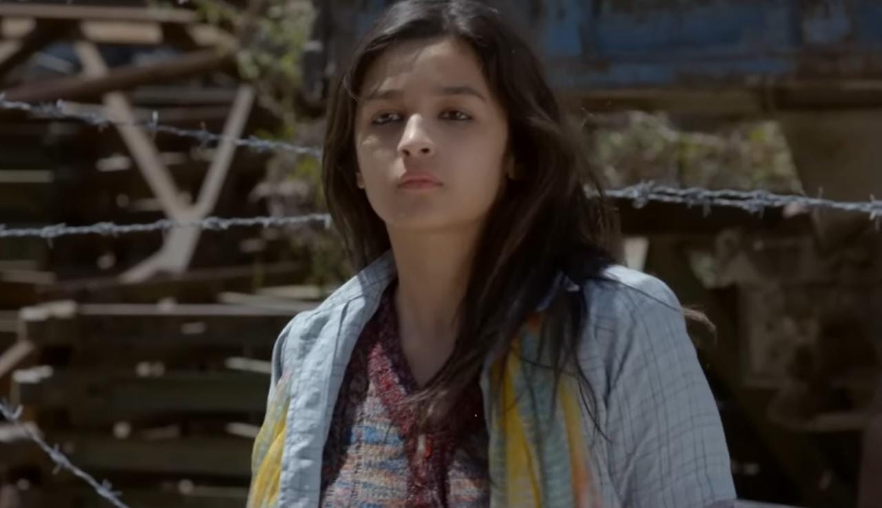 Alia diapresiasi atas perannya di Highway (Sumber: T-Series, Highway The Film)