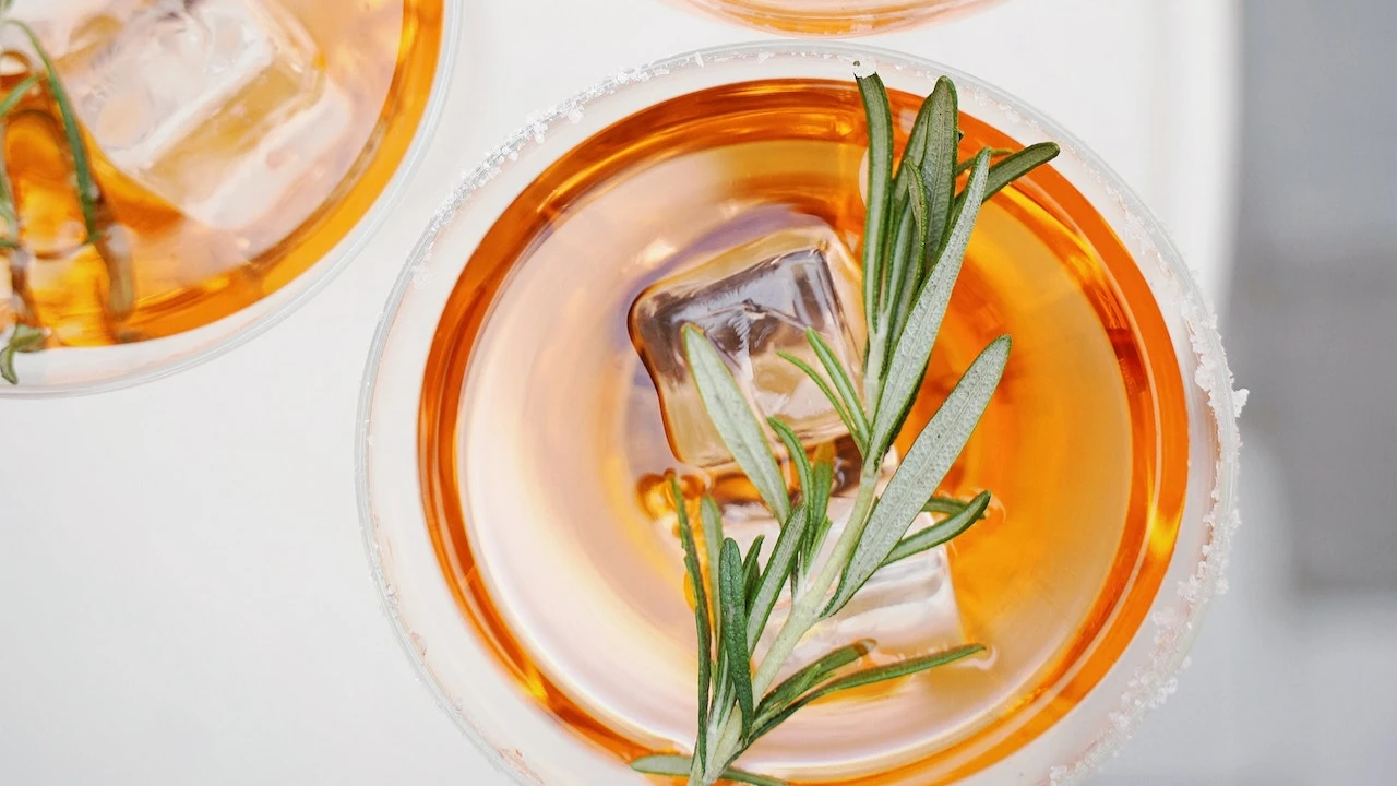 8 Science Backed Rosemary Tea Benefits That Will Amaze You PINKVILLA   1047540008 Pexels Olena Bohovyk 3323682 1280*720 