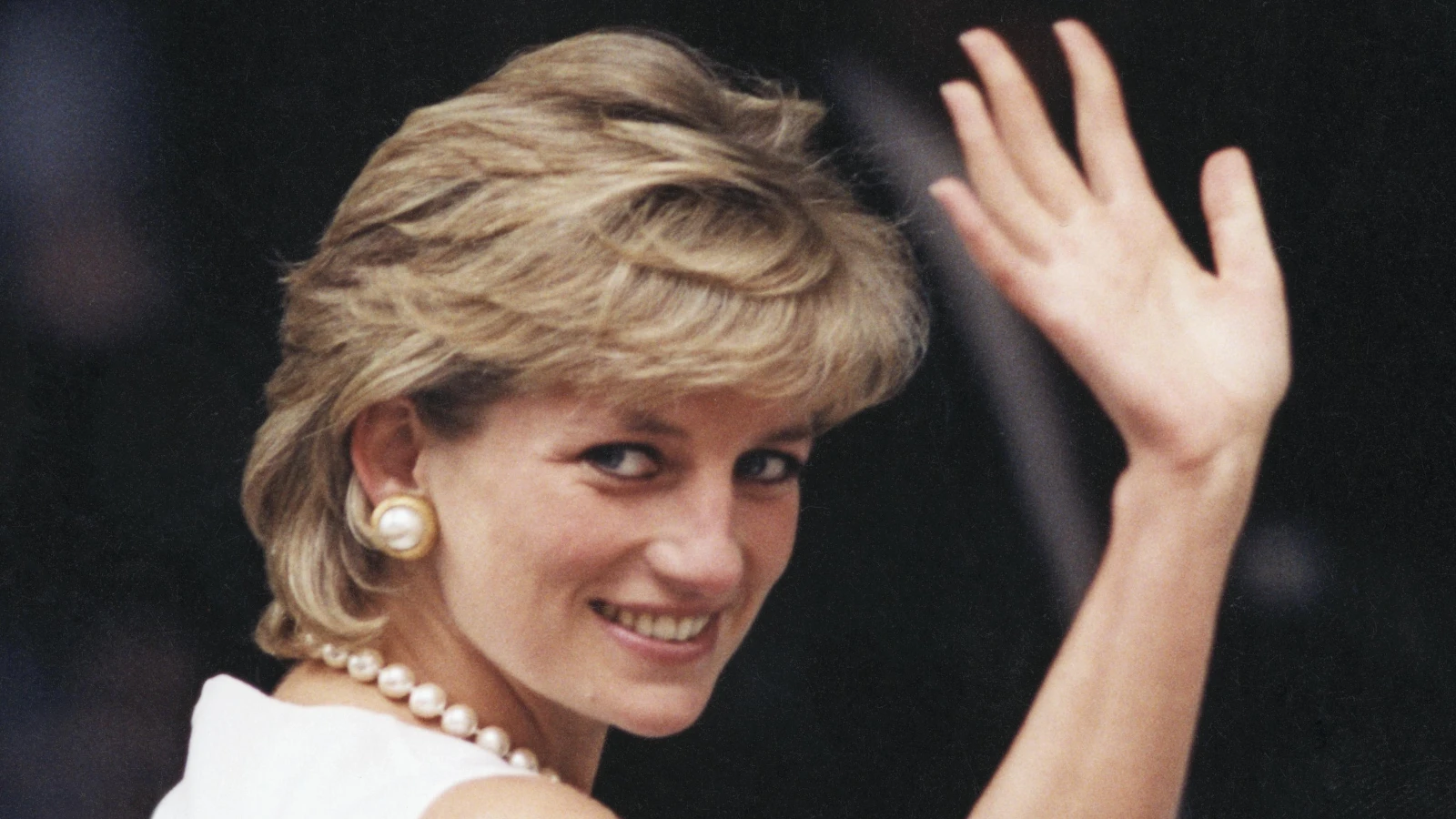 Diana Princess of Wales at a Birthright charity polo match on  Princess  diana pictures Princes diana Princess diana photos