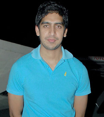 EXCLUSIVE: I'm NOT on Facebook, Don't know this EP - Ayan Mukerji on FIR against him