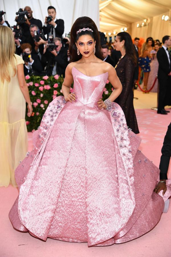 600px x 900px - Priyanka Chopra Jonas, Deepika Padukone, Lady Gaga: Best and Worst looks  from MET Gala 2019 | PINKVILLA