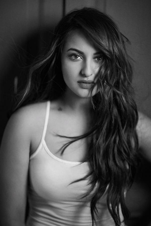 Sonakshi Hard Facked Videos - Exclusive: Here's why Sonakshi Sinha chose to be a part of A.R. Murugadoss'  film Akira | PINKVILLA
