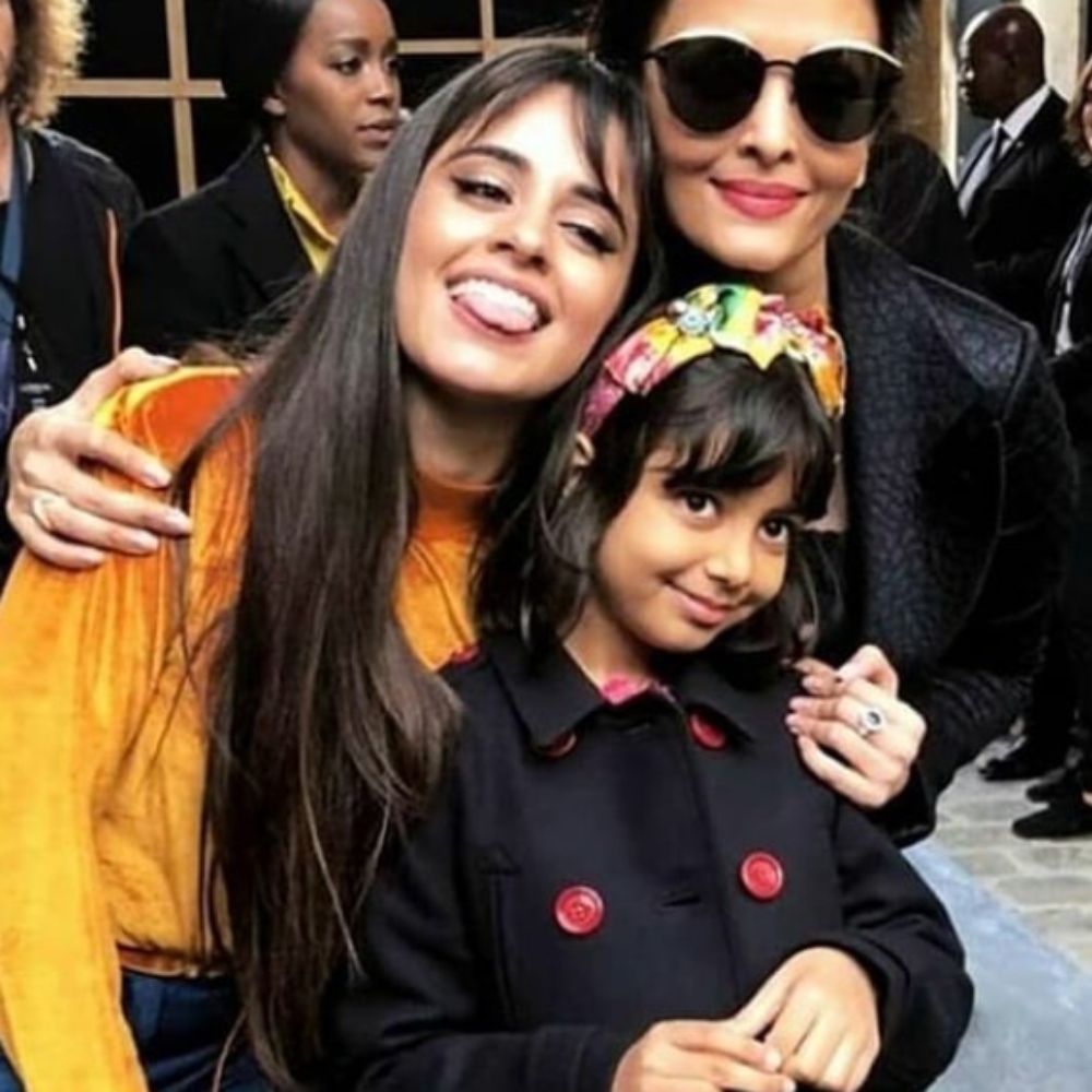 1000px x 1000px - Aishwarya Rai Bachchan & Aaradhya flash beaming smiles while posing with  Camila Cabello in a throwback PIC | PINKVILLA