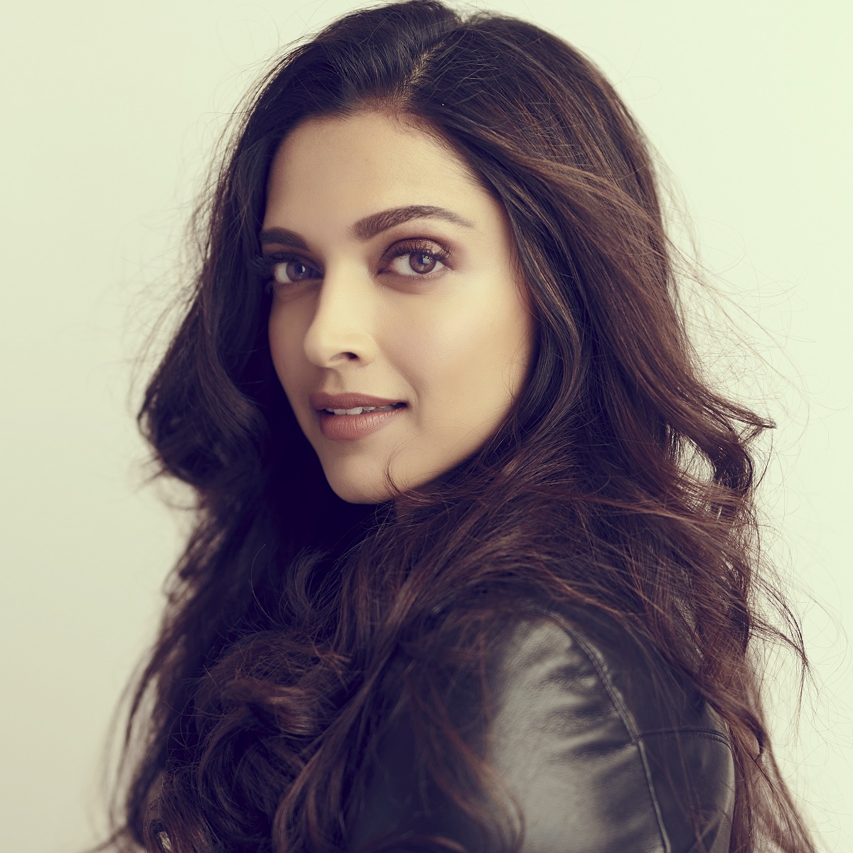 EXCLUSIVE: A boy cut look for agent Deepika Padukone in Pathan with ...