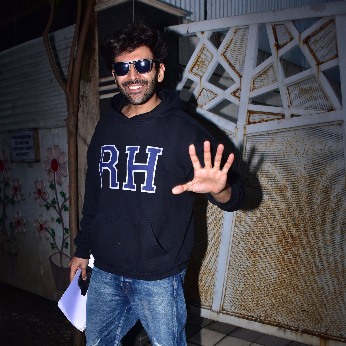 EXCLUSIVE: Kartik Aaryan plans a Europe trip with his team to celebrate Bhool Bhulaiyaa 2 success