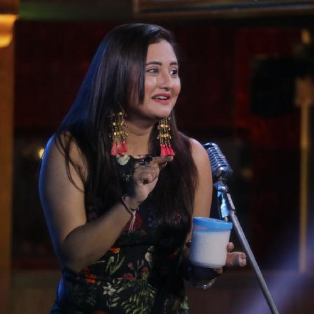 Bigg Boss 13 EXCLUSIVE: Birthday girl Rashami Desai’s manager BREAKS SILENCE on Arhaan's bankruptcy comment