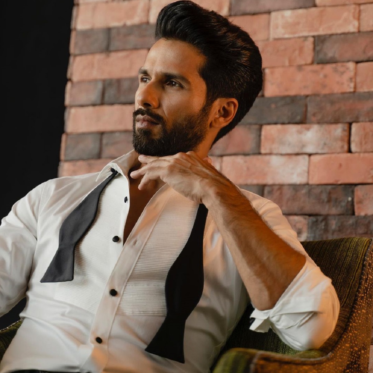 SWOT for Shahid Kapoor: Identifying the Strength, Weakness, Opportunities and Threats for the complete actor