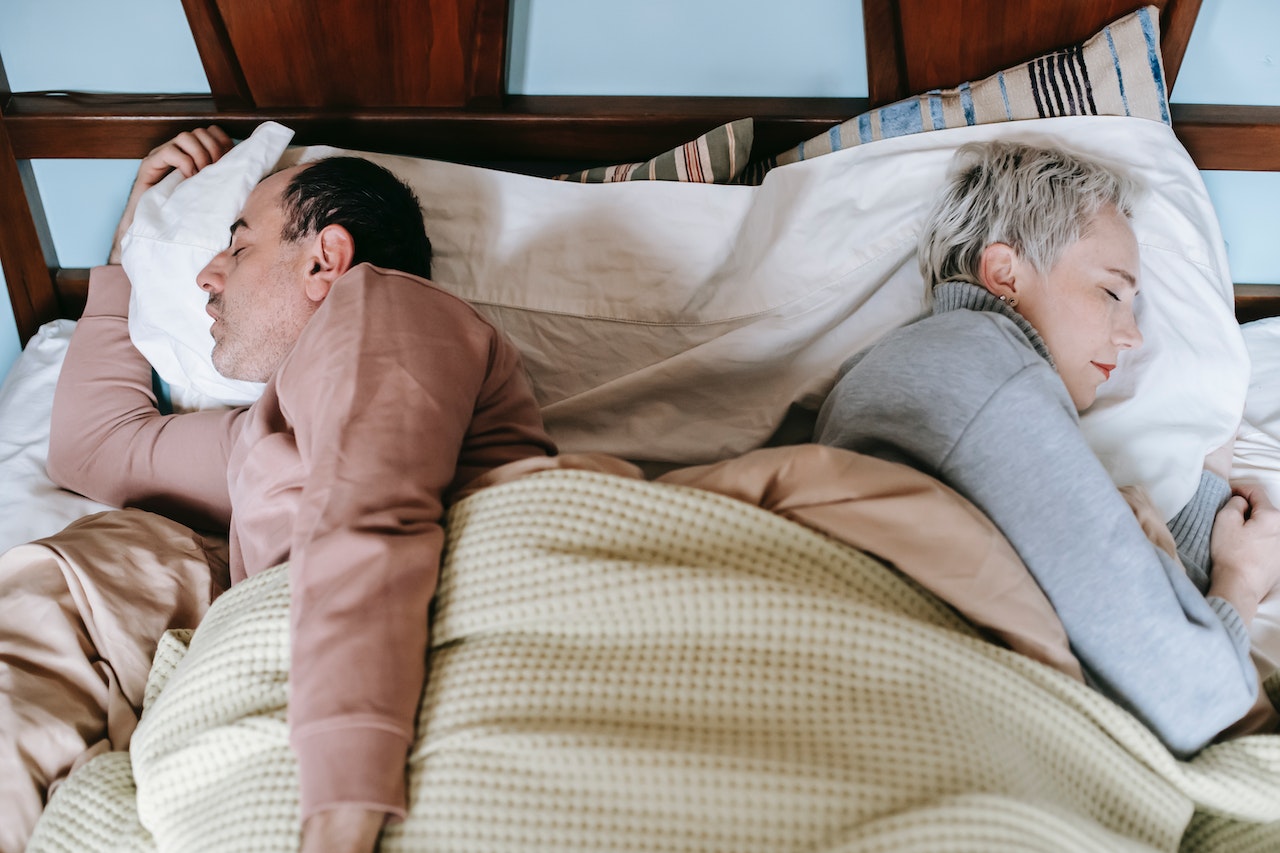 A Couple Sleeping in the beside each other Position And What it Means