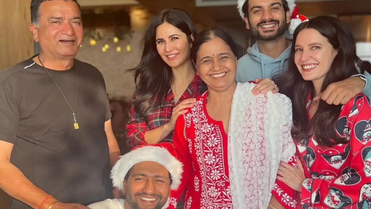 Katrina Kaif and Vicky Kaushal's Christmas celebration with family is all  about love and warmth; SEE PICS | PINKVILLA