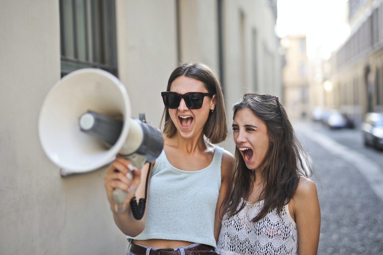 Different Ways to Say I Love You to a Friend