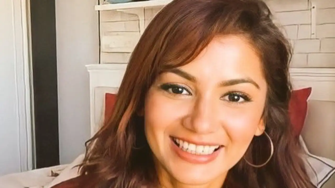 Sriti Jha Xxx Video - Sriti Jha shares a throwback VIDEO of her Amsterdam vacation with Arjit  Taneja and others | PINKVILLA