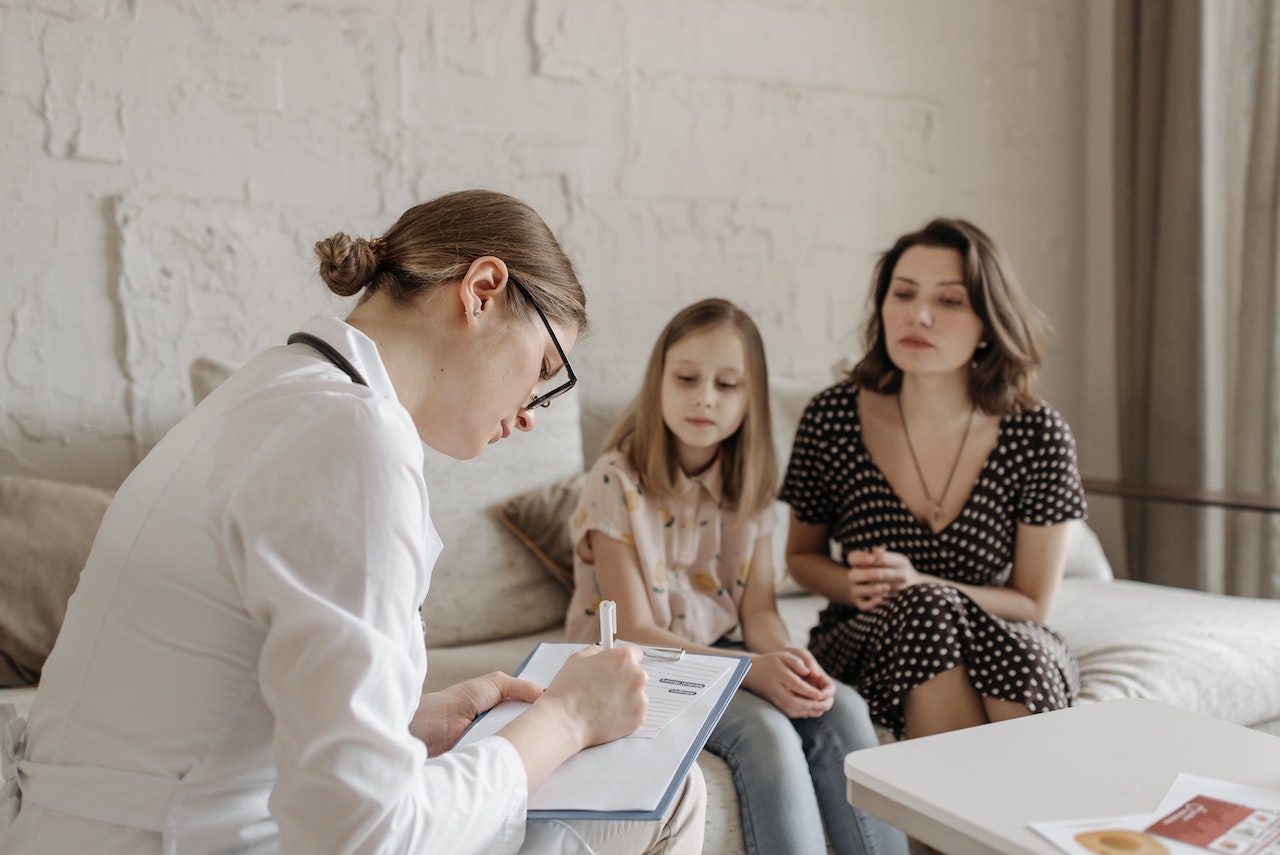 Daughters who blame their mothers for everything