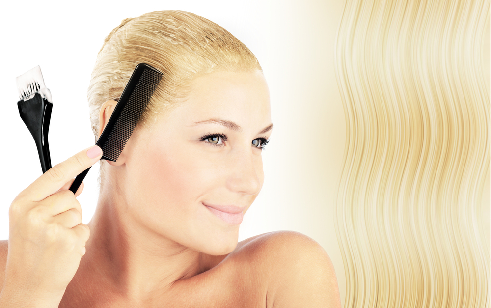 Tips And Warnings While Bleaching Hair at Home Or in Salon