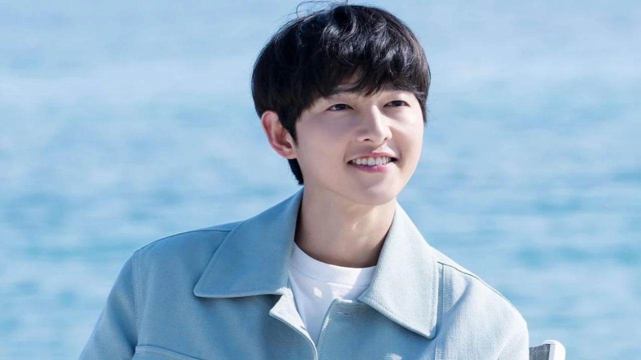 Song Joong Ki (Courtesy: HighZium Studio)