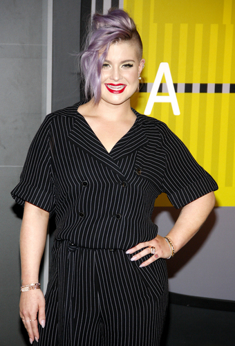 Kelly Osbournes Weight Loss Journey Diet And Workout Revealed Pinkvilla 