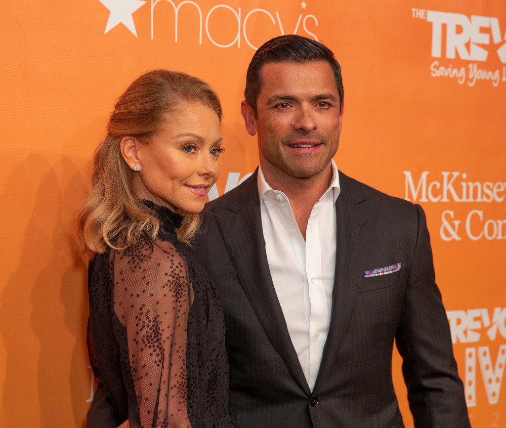 Kelly Ripa Hairstyles