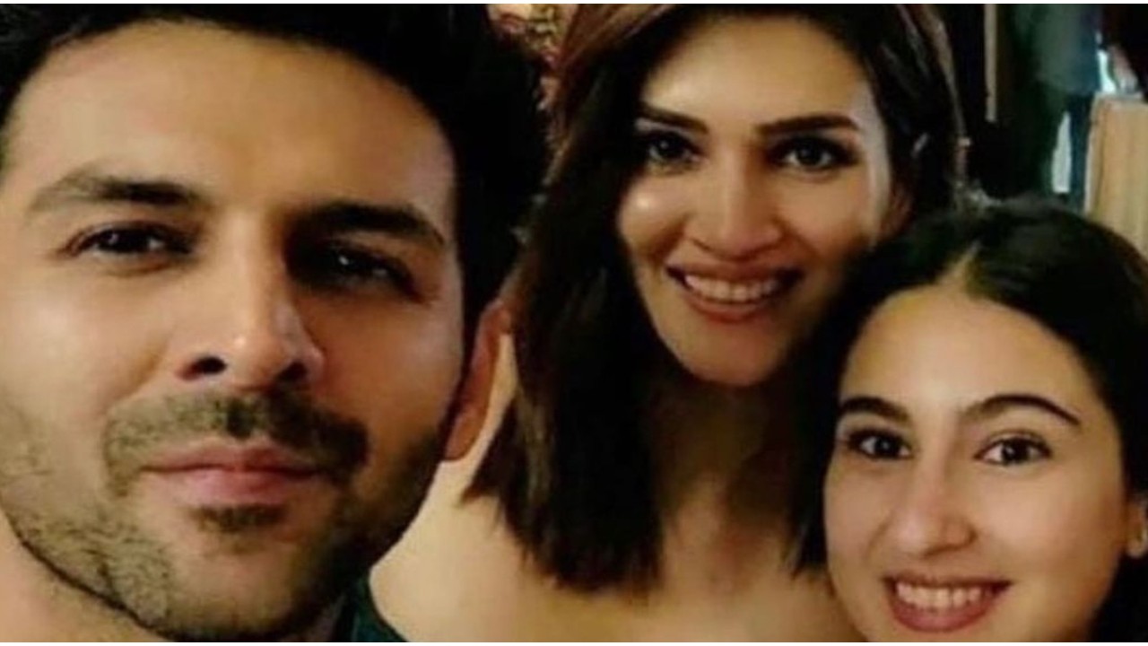 Pic Rumored Ex Couple Kartik Aaryan Sara Ali Khan Pose With Kriti Sanon Fans Want Them To