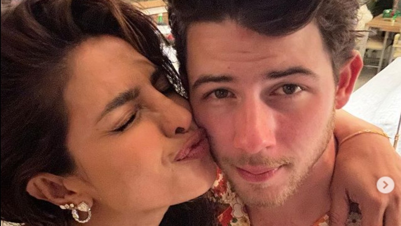 Priyanka Chopra is all hearts for Sophie Turner and Joe Jonas