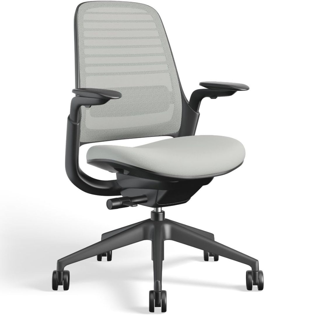 The 9 Best Desk Chairs for Short People - The Modest Man