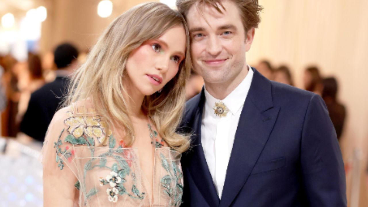 Robert Pattinson and Suki Waterhouse