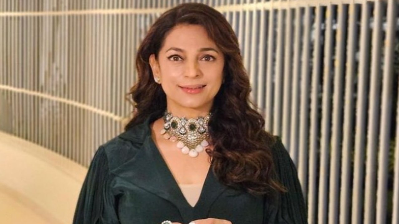 Juhi Chawla Actress Sex Fucking Video - When Juhi Chawla revealed why she turned down offer of working with Madhuri  Dixit in Dil Toh Pagal Hai | PINKVILLA