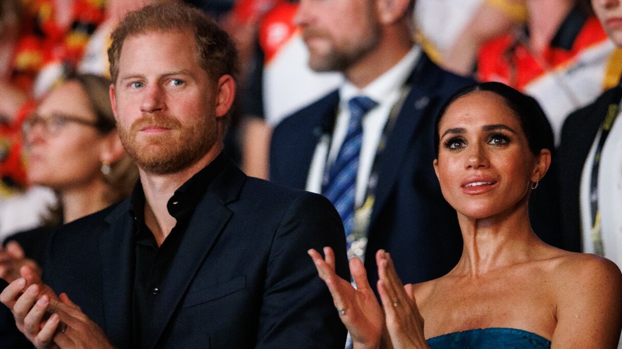 Are Prince Harry and Meghan Markle trying to reconcile with royal