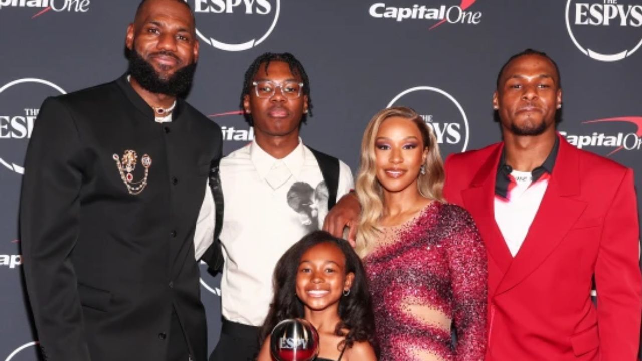 LeBron James' 3 Kids with Savannah James - Everything about Bronny ...