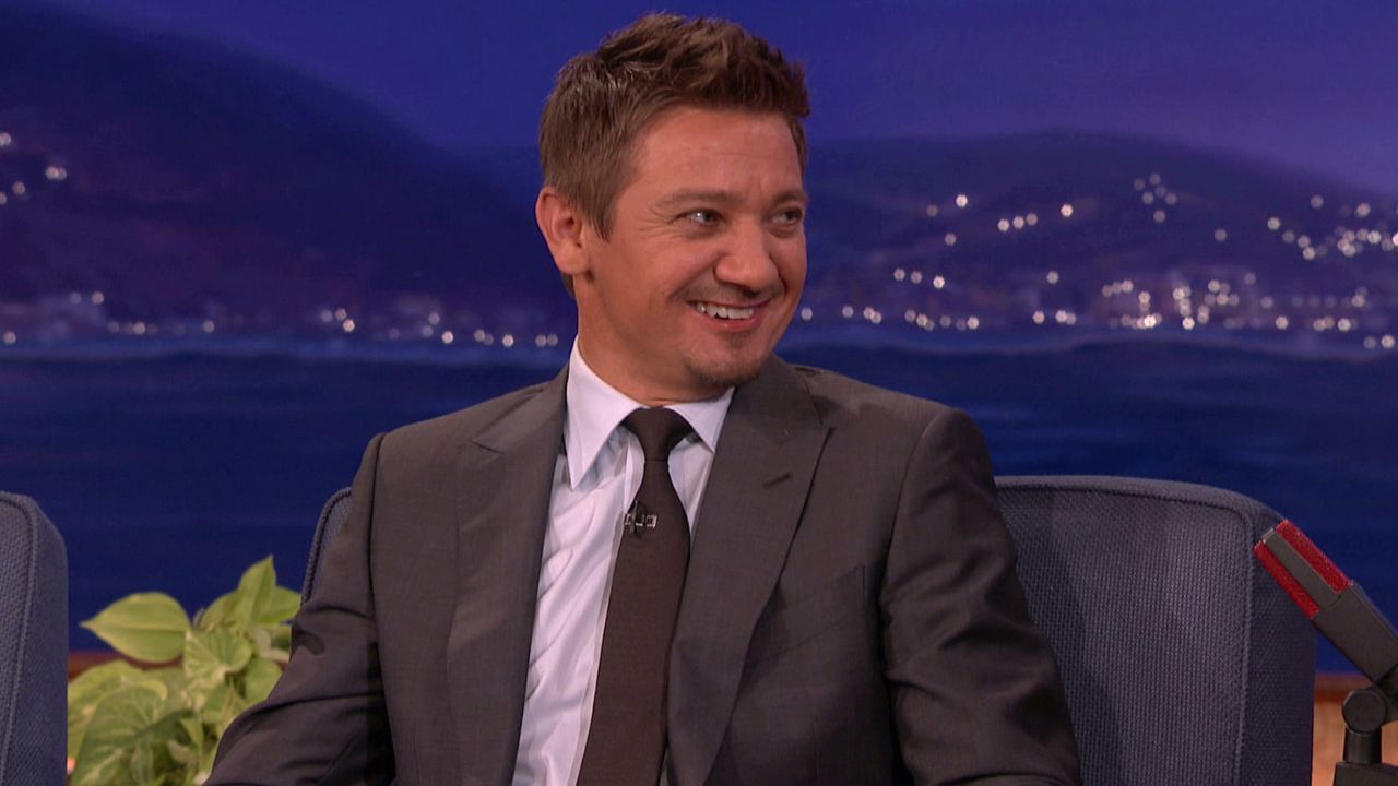 Jeremy Renner (IMDb)