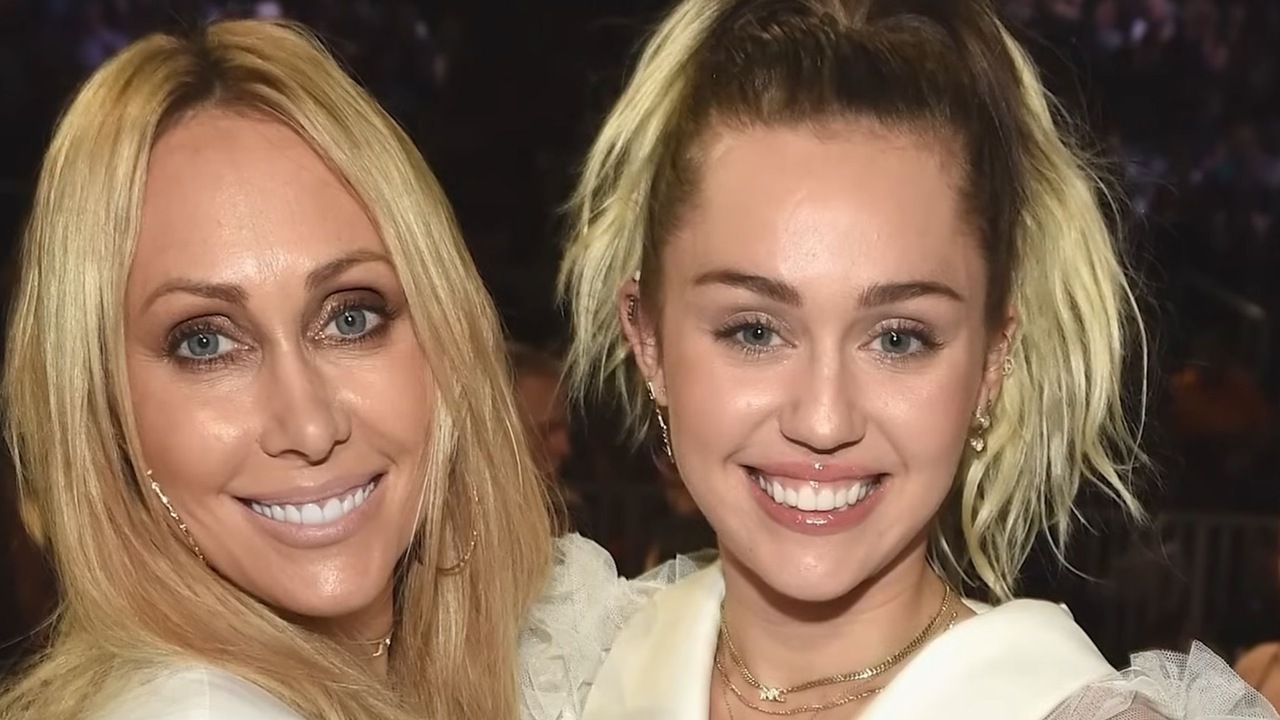 Tish Cyrus and Miley Cyrus