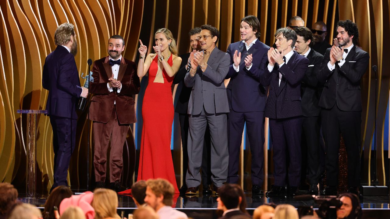 SAG Awards 2024: Oppenheimer And The Bear Take Top Spot; Here's All The ...