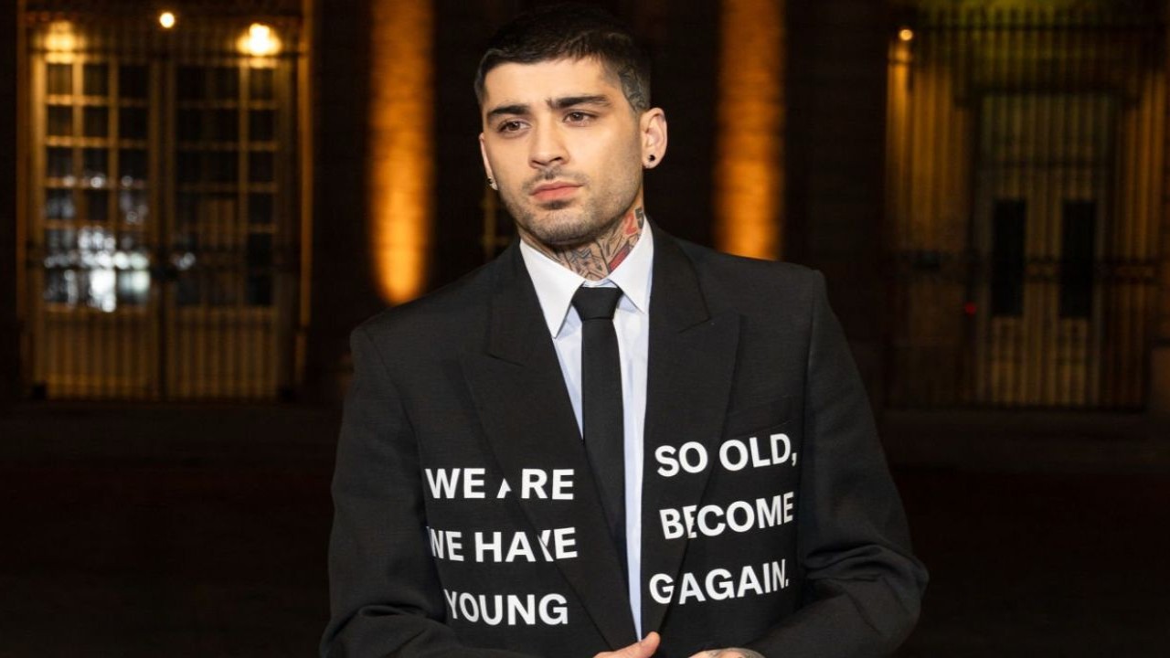 Zayn Malik New Album Pillowtalk Singer Announces New Album; All You