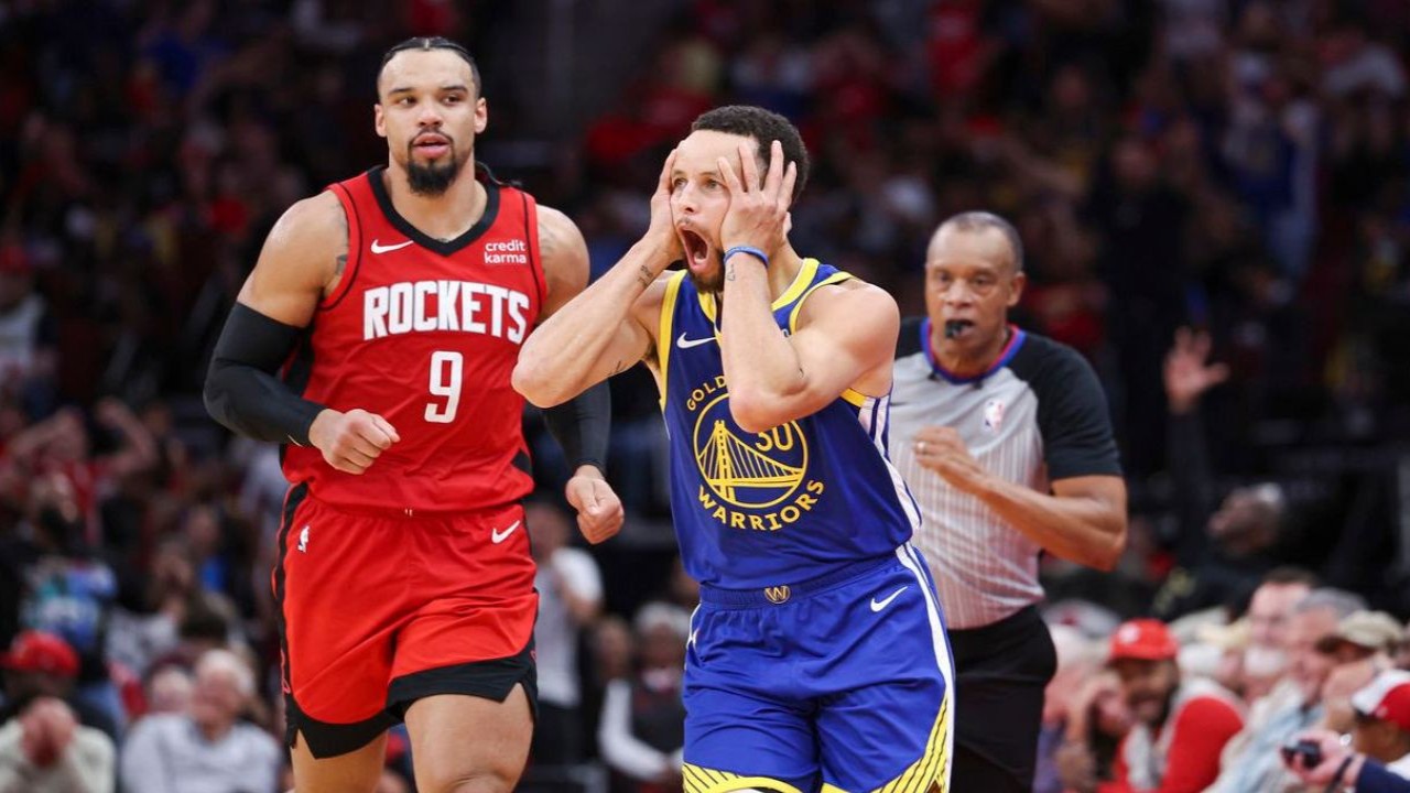 Stephen Curry Trolls Rockets by Recreating THIS Scene from The Warriors Movie Before Celebrating Foul Call | PINKVILLA