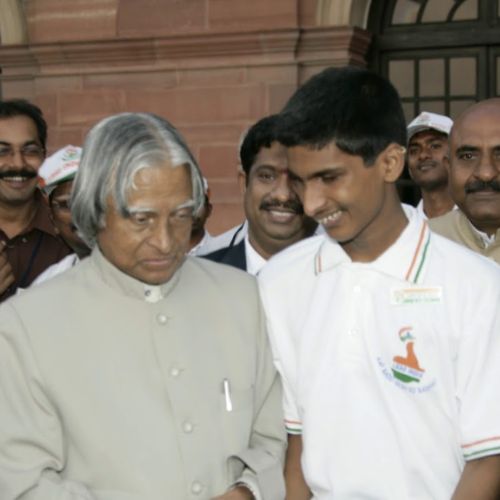 Srikanth Bolla with Dr. APJ Abdul Kalam (Twitter/Srikanth Bolla)