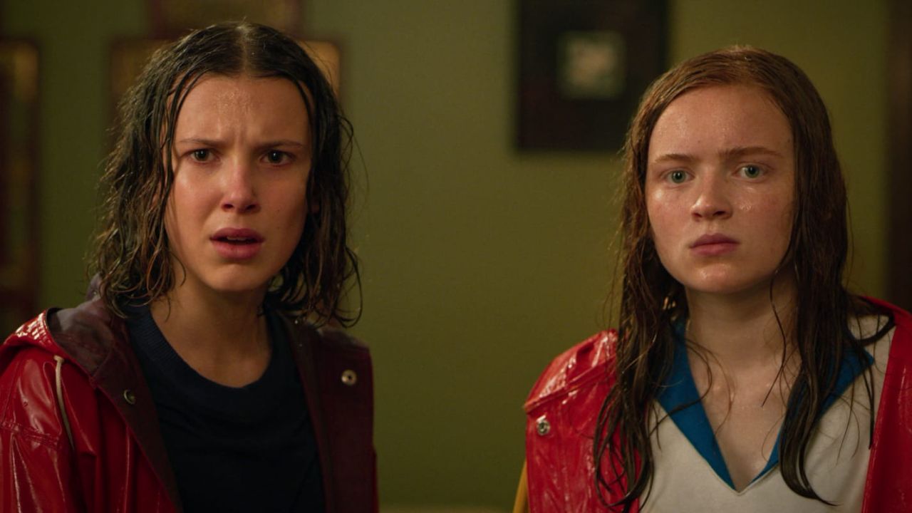 Sadie Sink and Milly Bobby Brown in Stranger Things (IMDb)