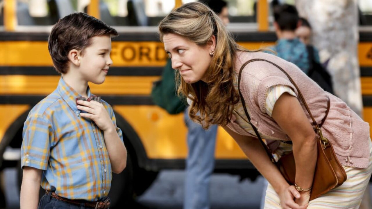 Zoe Perry and Iain Armitage in Young Sheldon (IMDb)