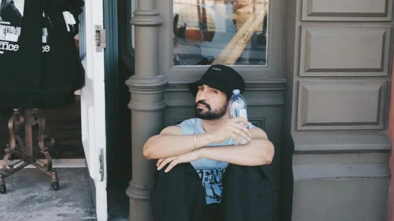 Diljit Dosanjh's new video from Orlando ft. hilarious commentary deserves your instant attention