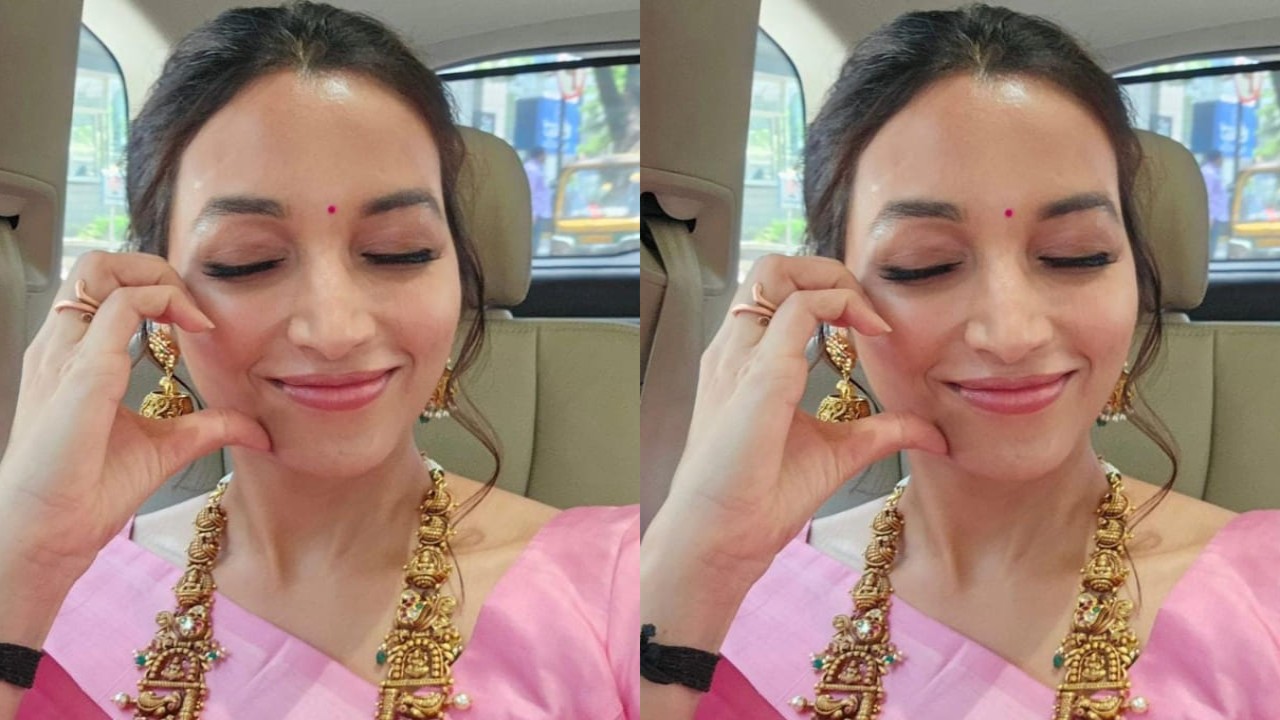 KGF actress Srinidhi Shetty looks pretty in pink saree with traditional jewelry; PICS