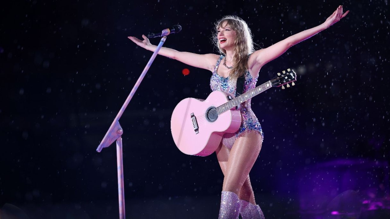 What Songs Taylor Swift Would Perform From Her Album TTPD On Her Upcoming Leg of Eras Tour? Here's What Fans Believe The Setlist Would Be