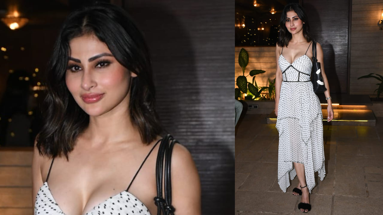 Mouni Roy's glam make-up 