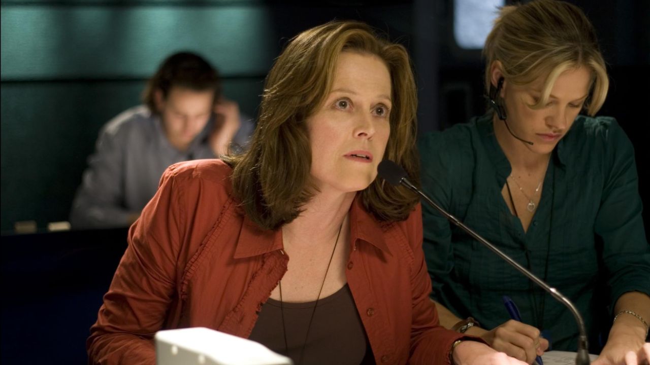 Top 11 Sigourney Weaver Movies; From The Girl in the Park To Alien ...