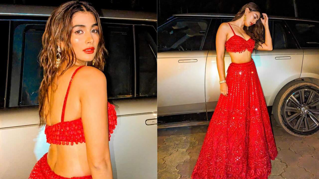 blouse styles ft Pooja Hegde for summer sarees and lehengas (PC: Pooja Hegde Instagram)