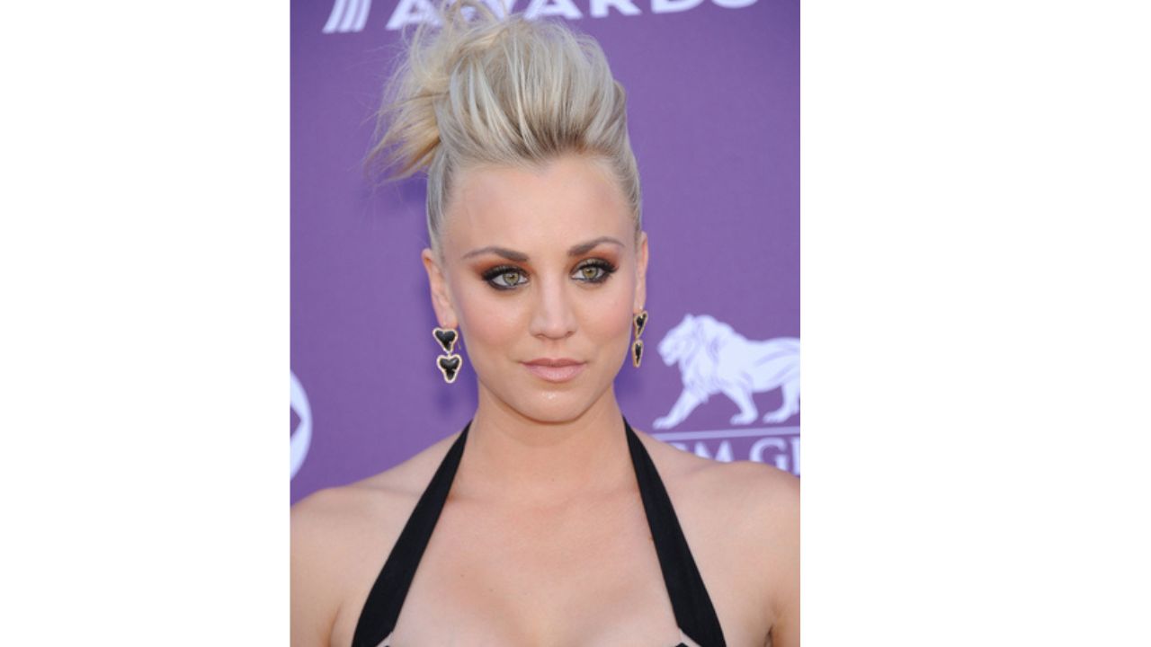 Kaley Cuoco Hairstyles