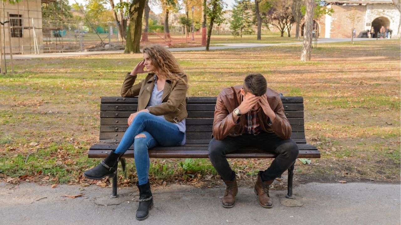 Toxic Girlfriend Signs